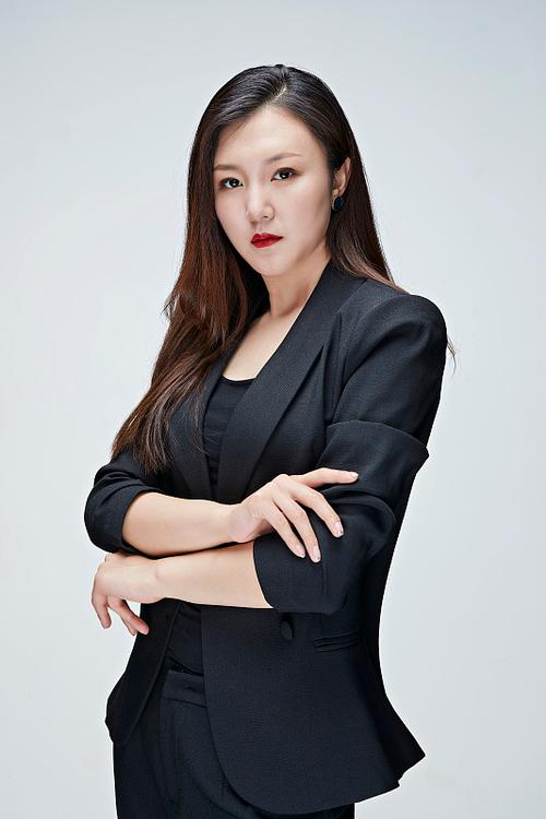 张红霞 视觉与舞美负责人